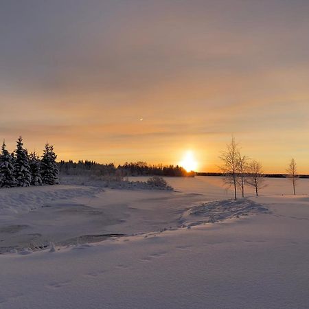 Hotelli Kultainen Joutsen Kuusamo Buitenkant foto