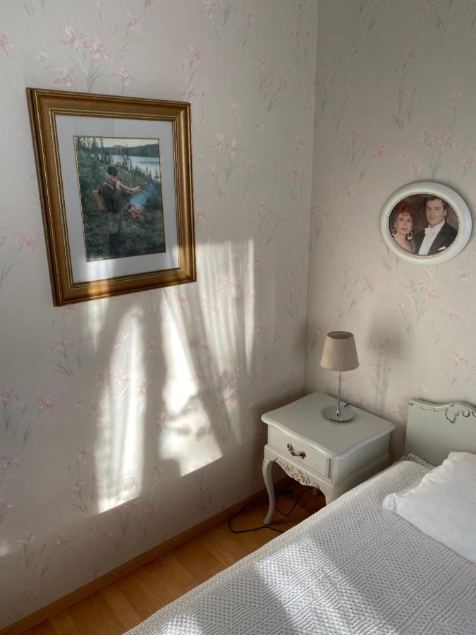 Hotelli Kultainen Joutsen Kuusamo Buitenkant foto