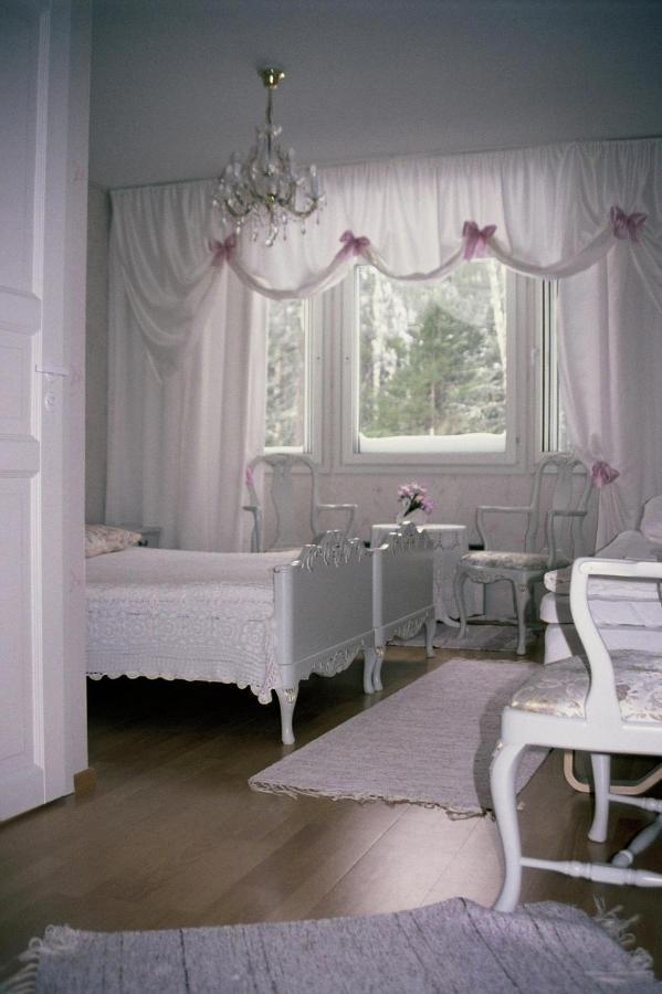 Hotelli Kultainen Joutsen Kuusamo Buitenkant foto