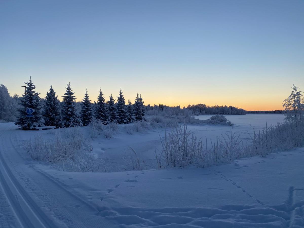 Hotelli Kultainen Joutsen Kuusamo Buitenkant foto